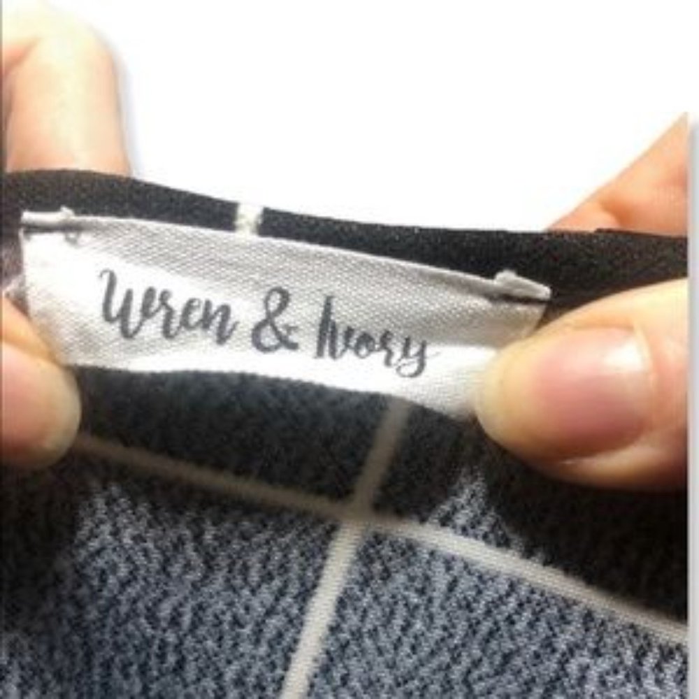 Wren and Ivory Maternity Dress - Picture 3 of 5